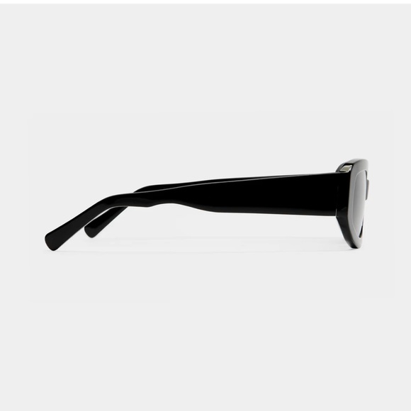 NWT Vehla Indi Black/Smoke Sunglasses main image 5